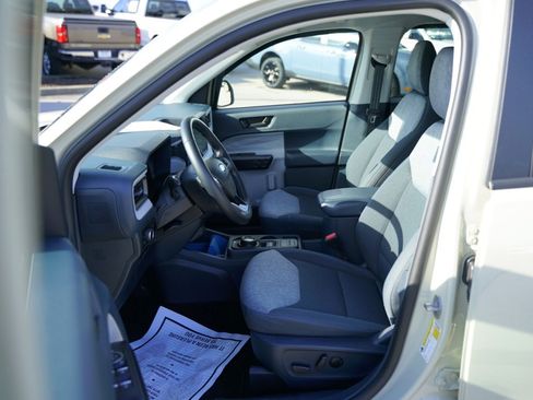 Used 2025 Ford Maverick XLT w/ XLT Luxury Package image 14