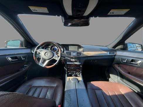 Used 2014 Mercedes-Benz E 350 4MATIC Wagon image 22