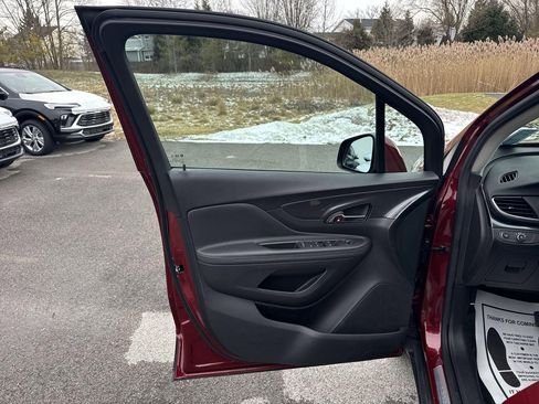 Used 2022 Buick Encore Preferred w/ Safety Package image 20