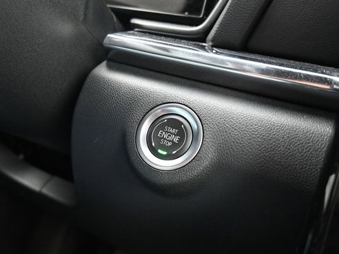 Used 2025 GMC Terrain Elevation image 15