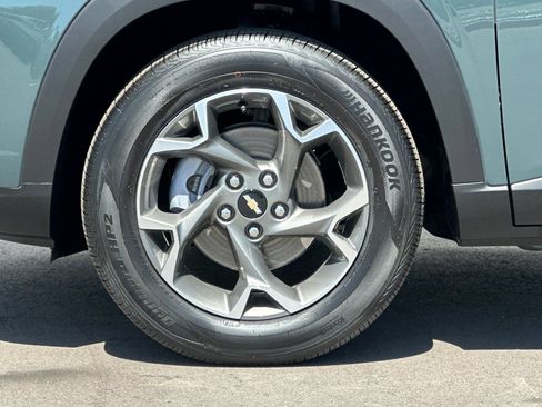 New 2026 Chevrolet Trax LT FWD image 25