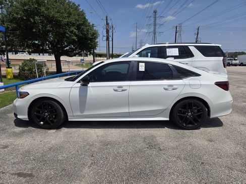 Used 2025 Honda Civic Sport image 4
