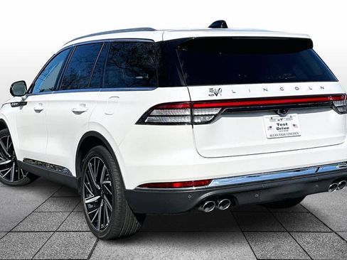 Certified 2025 Lincoln Aviator Reserve w/ Equipment Group 201A image 12