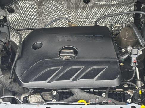 Used 2025 Buick Encore GX Preferred FWD image 28