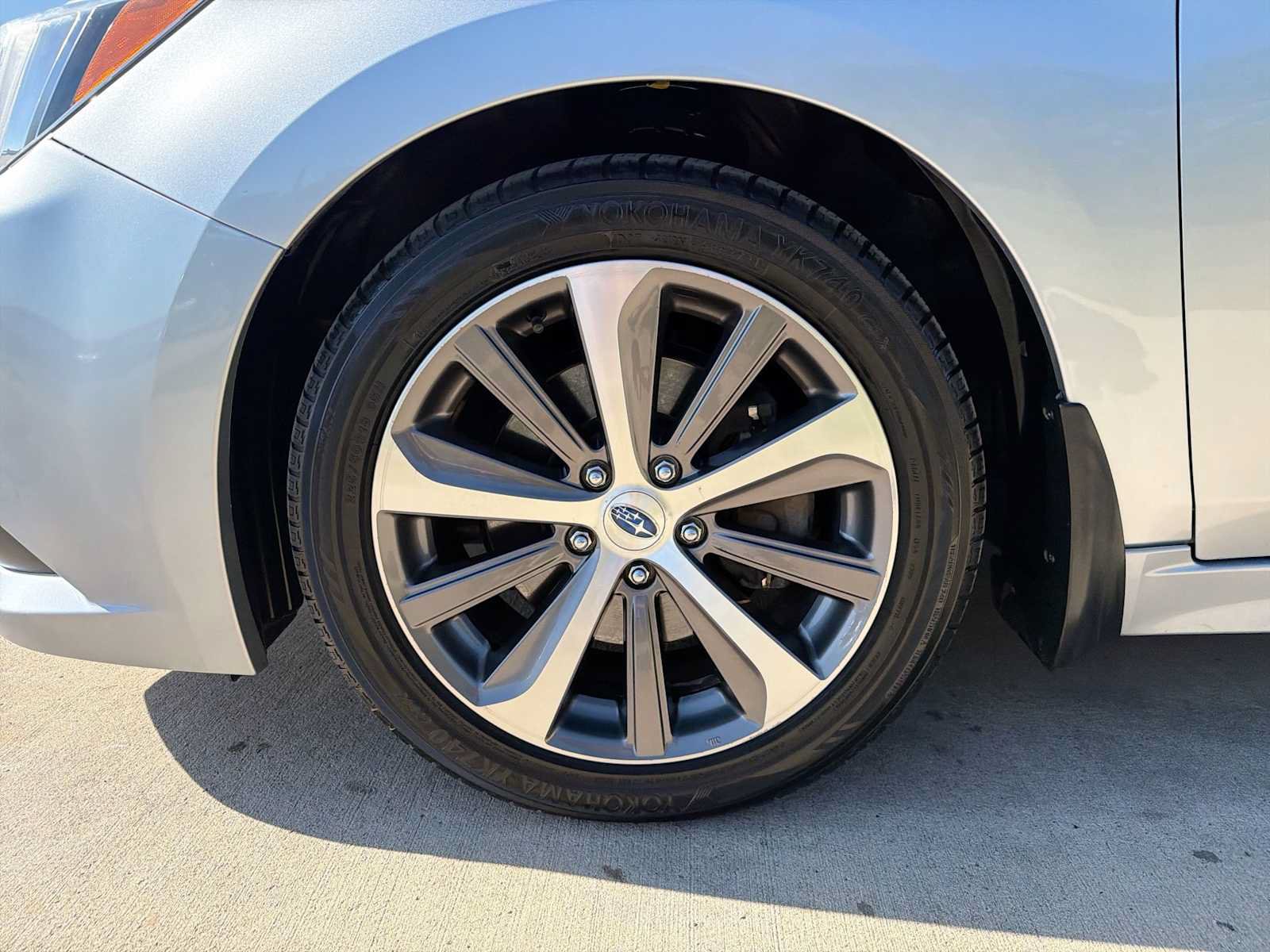Used 2016 Subaru Legacy 3.6R Limited AWD/4WD image 10