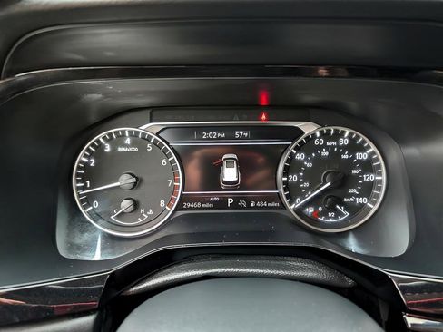 Used 2025 Nissan Pathfinder SV AWD/4WD image 21