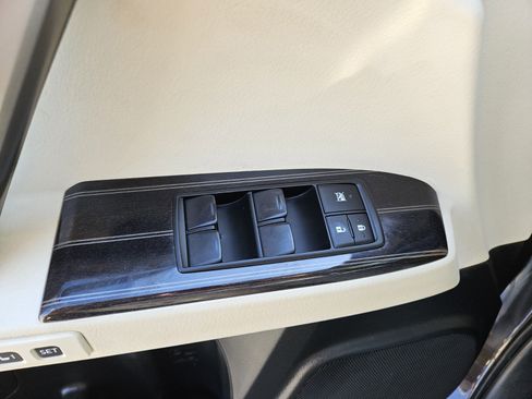 Used 2020 Lexus GX 460 Premium w/ Premium Package AWD/4WD image 28