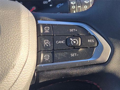 Certified 2025 Jeep Compass Trailhawk AWD/4WD image 34