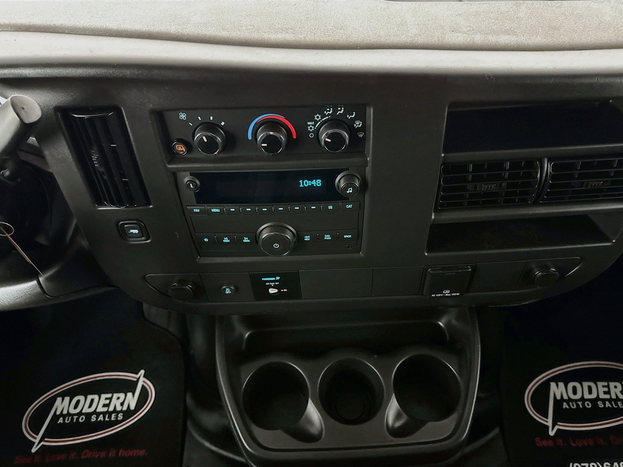 Used 2025 GMC Savana 2500 w/ Driver Convenience Package RWD image 24