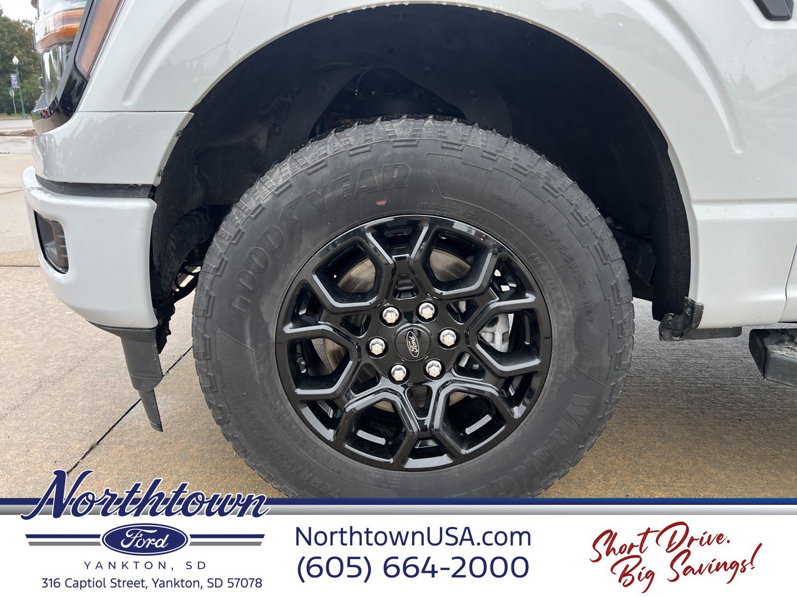 Used 2024 Ford F150 XLT w/ XLT Black Appearance Package AWD/4WD image 9