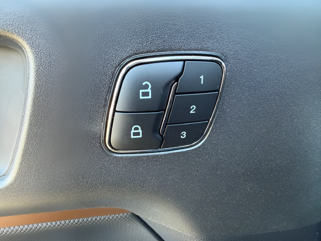 New 2025 Ford Bronco Sport Outer Banks AWD/4WD image 24
