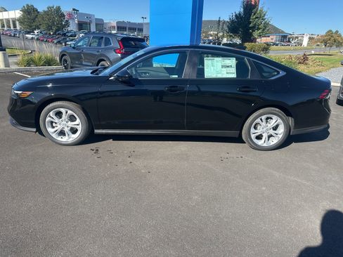 New 2025 Honda Accord LX image 3