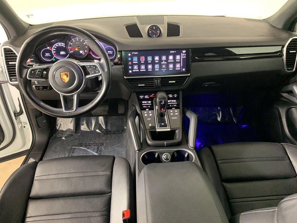 Used 2022 Porsche Cayenne AWD/4WD image 36