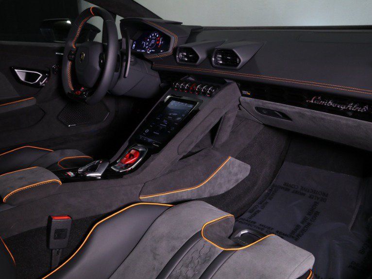 Used 2024 Lamborghini Huracan Sterrato AWD/4WD image 14
