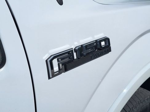 Used 2019 Ford F150 Lariat w/ Equipment Group 502A Luxury AWD/4WD image 30