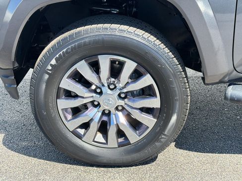 Used 2023 Toyota Tacoma Limited image 12