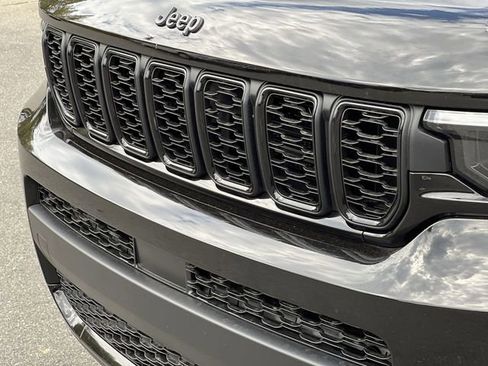 New 2025 Jeep Grand Cherokee L Altitude AWD/4WD image 15