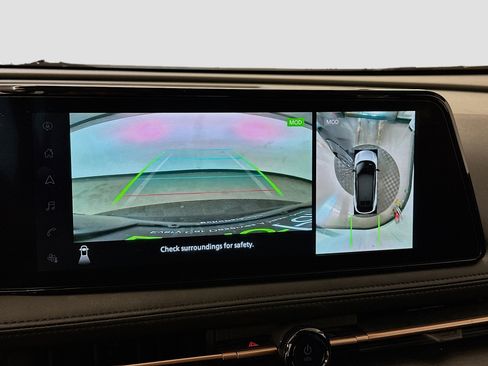 Used 2023 Nissan Ariya AWD image 23