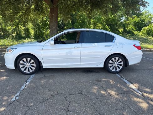 Used 2014 Honda Accord EX-L image 4