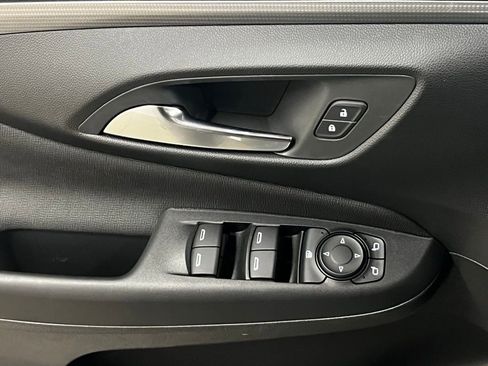 New 2026 Buick Envista Avenir image 10