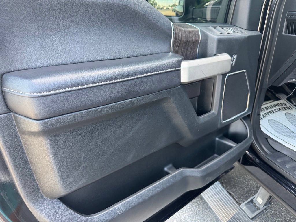 Used 2021 Ford F250 Lariat w/ FX4 Off-Road Package AWD/4WD image 21