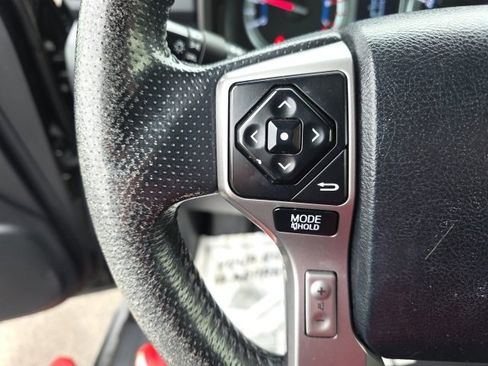 Used 2014 Toyota 4Runner SR5 image 18