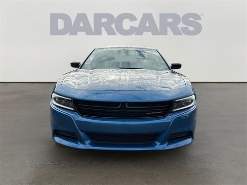 Used 2023 Dodge Charger SXT image 2