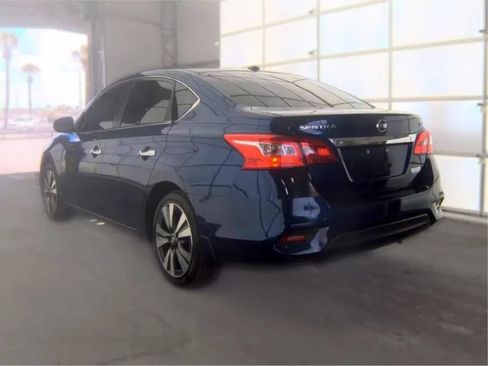 Used 2019 Nissan Sentra SV w/ Special Edition Package FWD image 4