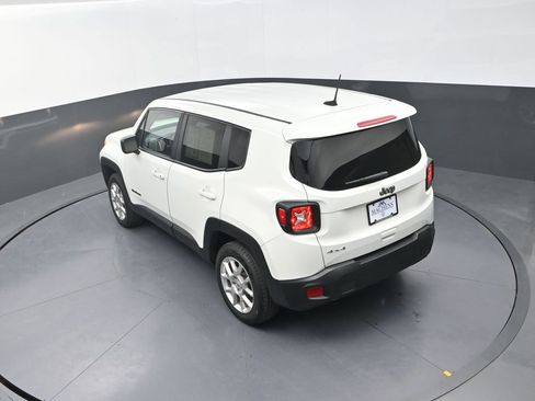 Used 2023 Jeep Renegade Latitude AWD/4WD image 19