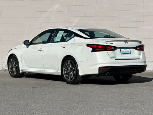 Used 2023 Nissan Altima 2.0 SR FWD image 5