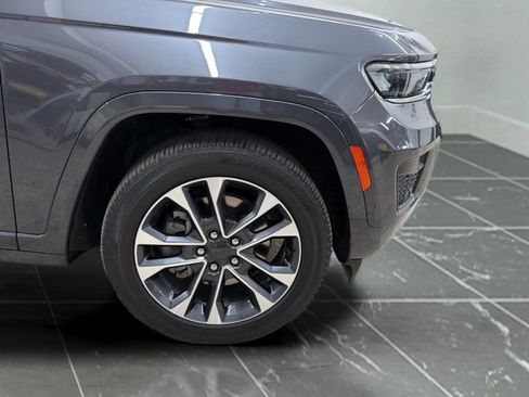 Used 2023 Jeep Grand Cherokee Overland w/ Advanced Protech Group III AWD/4WD image 24