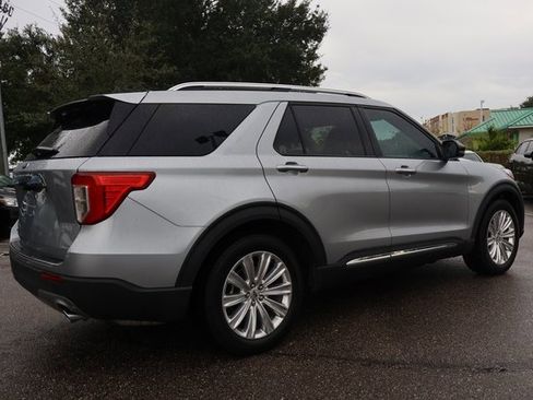 Used 2023 Ford Explorer Limited w/ Limited Technology Package image 8