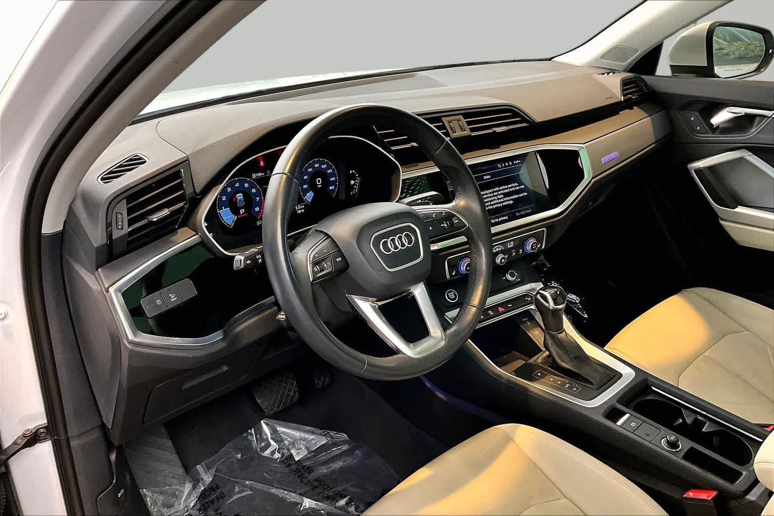Used 2022 Audi Q3 2.0T Premium Plus w/ Premium Plus Package AWD/4WD image 18