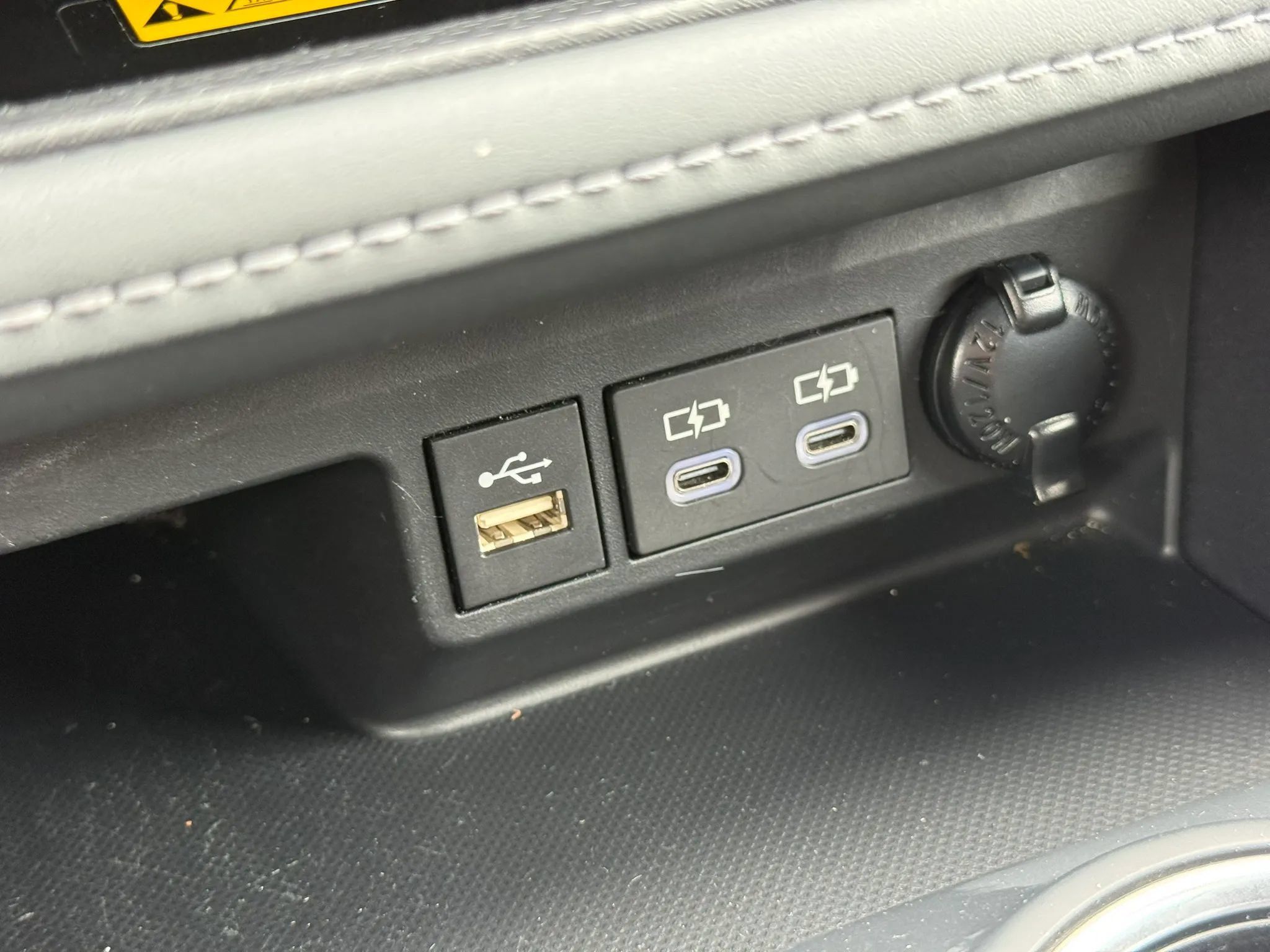Used 2025 Toyota Highlander XSE AWD/4WD image 29
