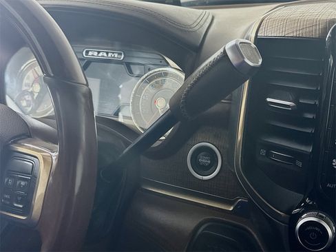 Used 2020 RAM 3500 Limited image 16