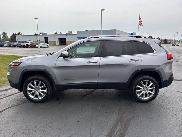 Used 2014 Jeep Cherokee Limited AWD/4WD image 2