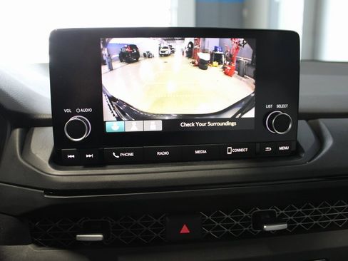 Certified 2023 Honda Accord EX image 32