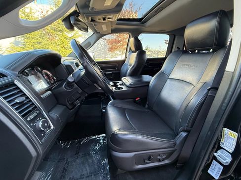 Used 2017 RAM 2500 Laramie w/ Sport Appearance Group AWD/4WD image 9