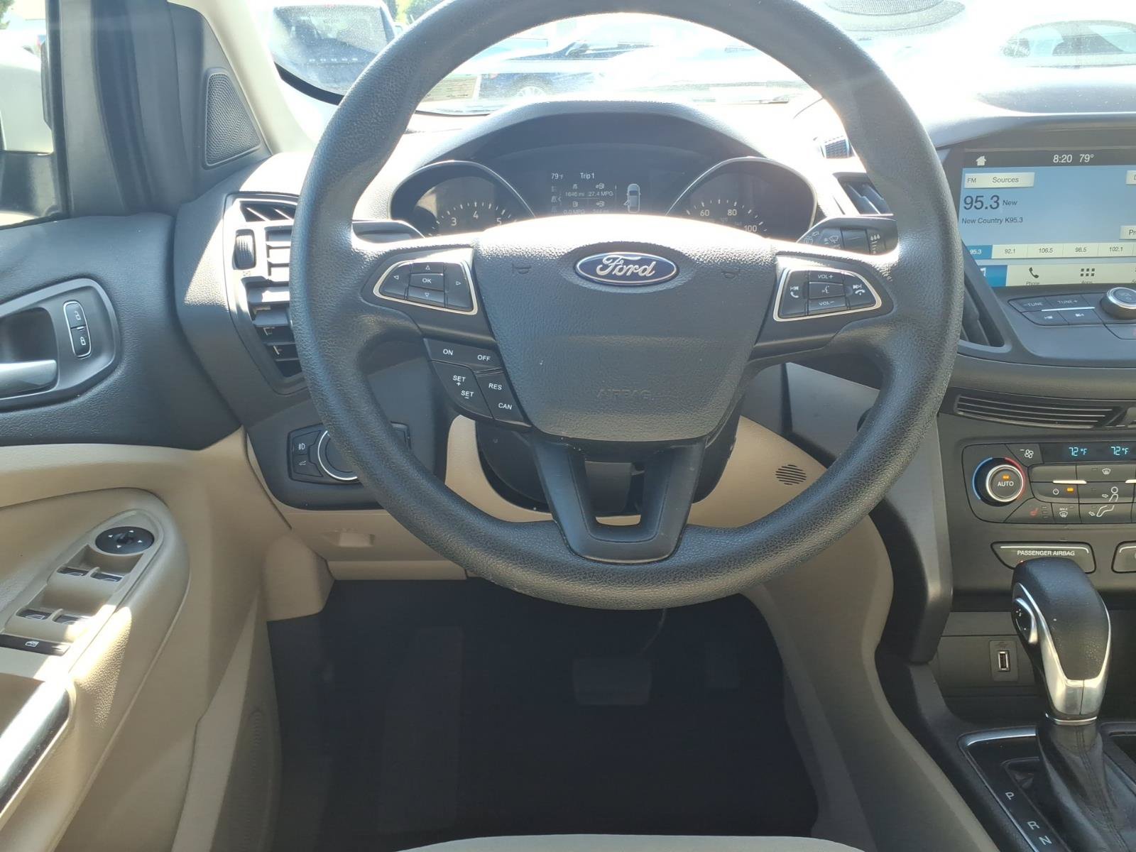 Used 2019 Ford Escape SE FWD image 5