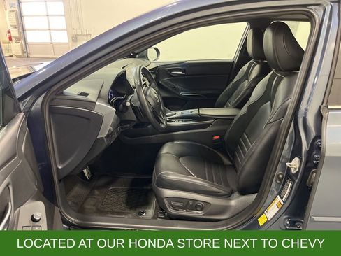 Used 2020 Toyota Avalon XSE image 22