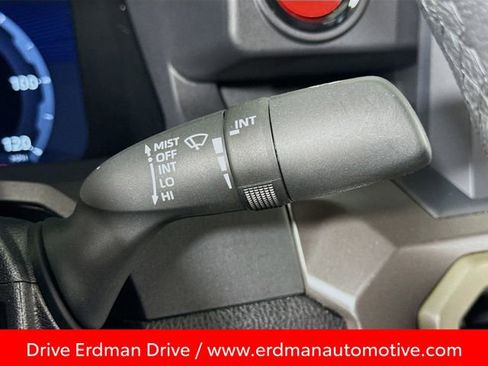 Certified 2025 Toyota Tacoma TRD Off-Road image 15
