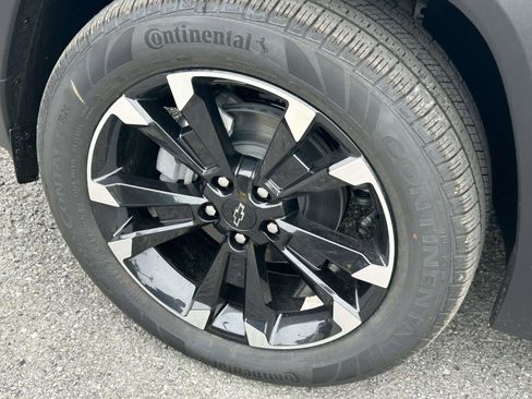 New 2026 Chevrolet Equinox RS FWD image 9
