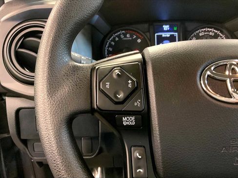 Used 2022 Toyota Tacoma SR image 21