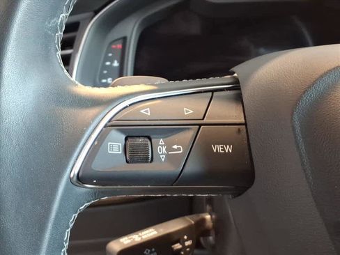 Certified 2025 Audi Q7 3.0T Premium w/ Convenience Package image 10