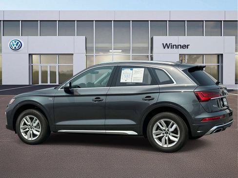 Used 2023 Audi Q5 2.0T Premium w/ Convenience Package AWD/4WD image 2