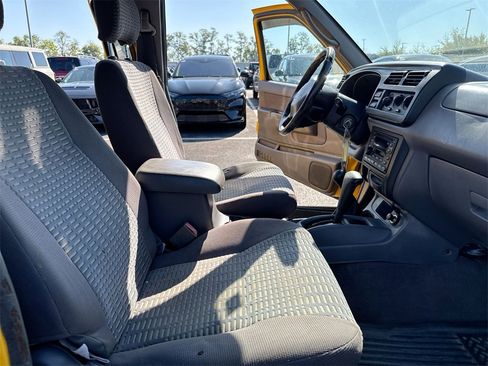 Used 2000 Nissan Xterra XE image 21