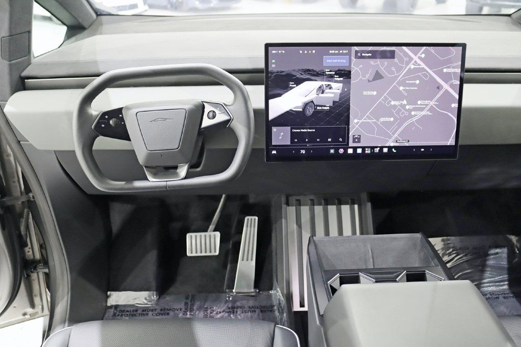 Used 2026 Tesla Cybertruck Cyberbeast AWD/4WD image 13