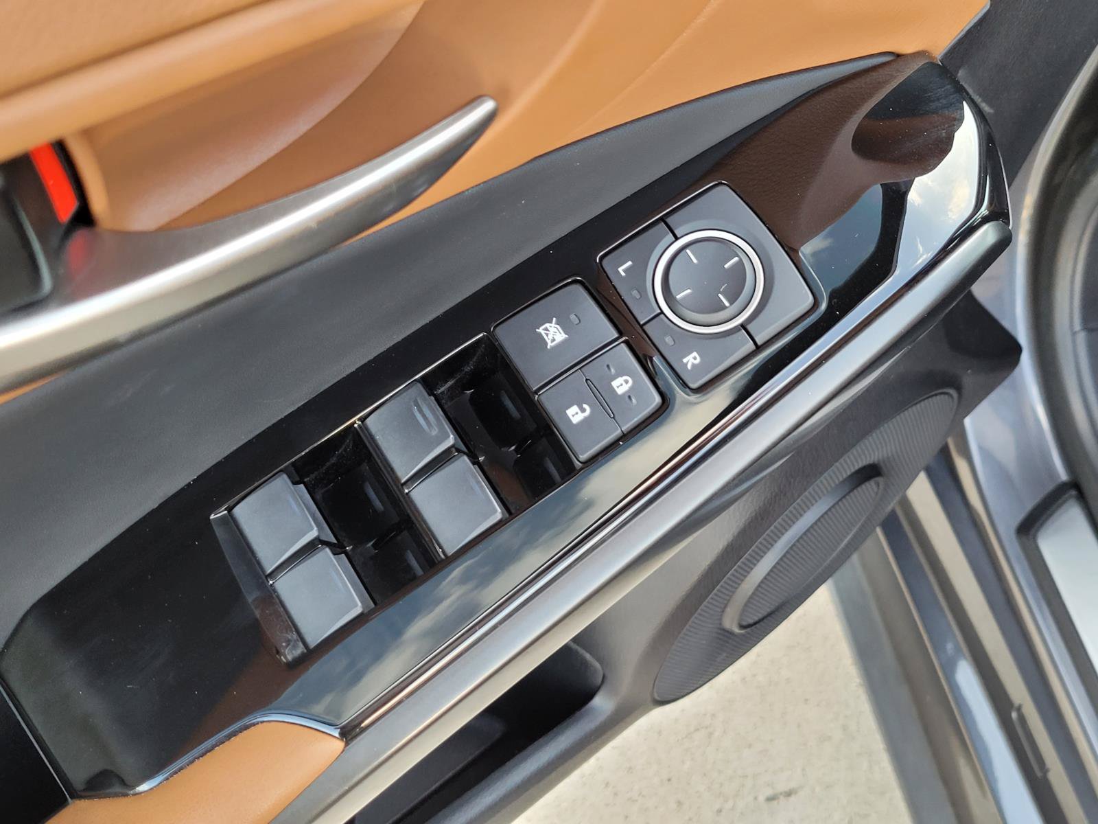 Used 2024 Lexus IS 300 w/ Comfort Package RWD image 24