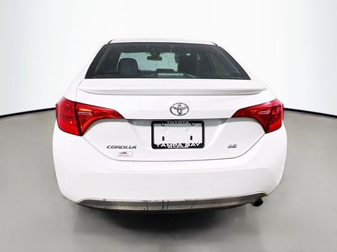 Used 2017 Toyota Corolla SE image 6