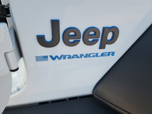 Used 2023 Jeep Wrangler Unlimited Rubicon 4xe image 23